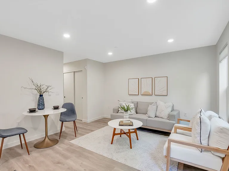 Greeley Court — Photo 26