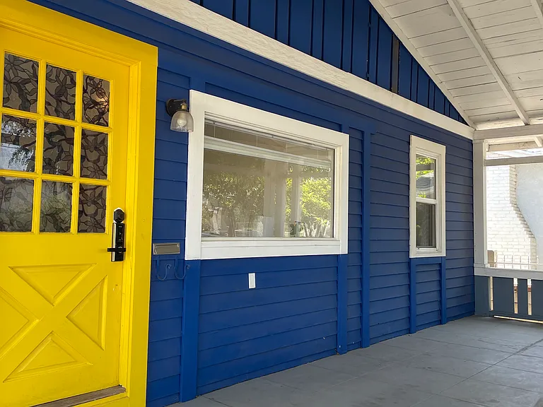 70 S Altadena Dr — Photo 1