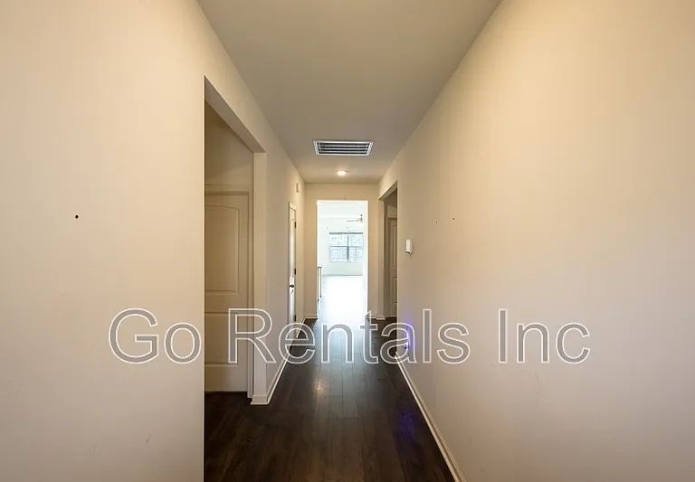 5791 Mountain View Trl — Photo 2
