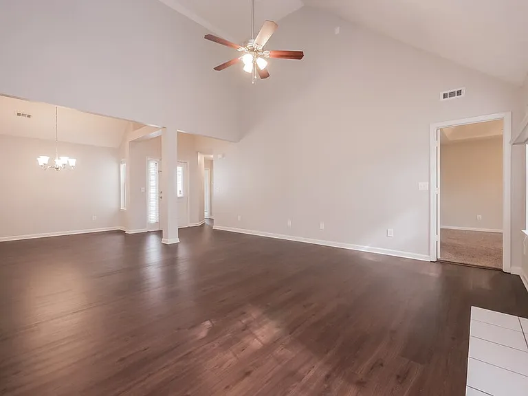 204 Coldsprings Ct — Photo 5