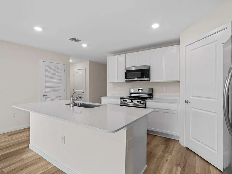 13136 SW 58th Ct — Photo 13