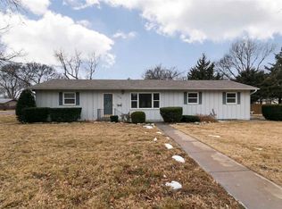 418 S Manhattan Ave, Manhattan, KS 66502