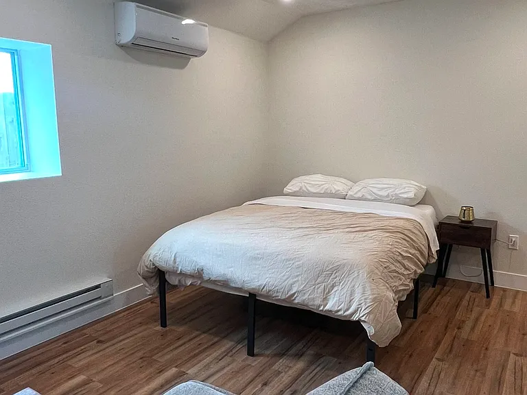 4679 Vine St #ADU — Photo 4