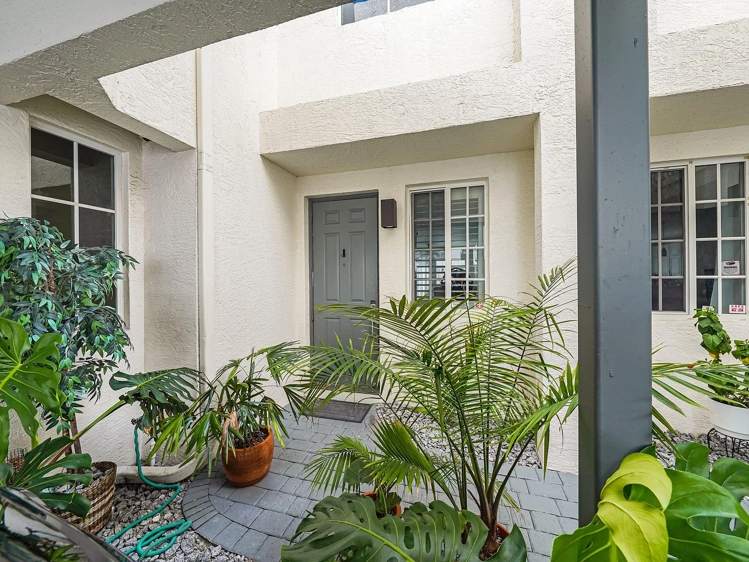 3 bed, 2.5 bath, 1882 sqft, $3,900 — Photo 1
