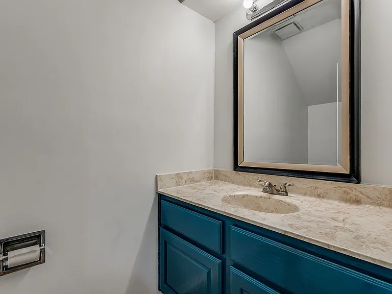 8123 Scottshill — Photo 15