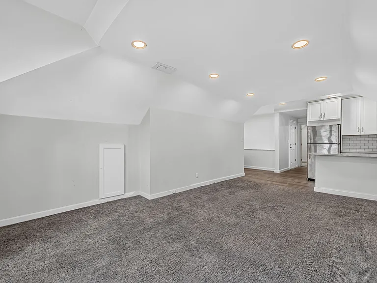 453 W 263rd St #3 — Photo 6