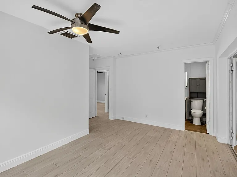 1606 NE 15th Ave #1606 — Photo 23