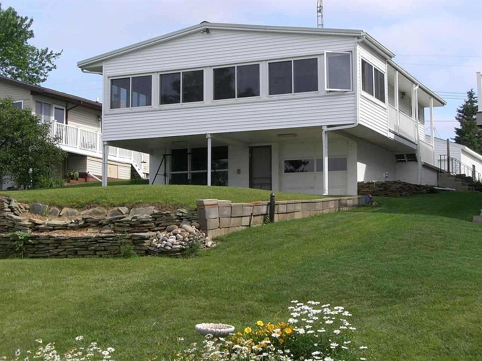 1st image of 1066 Tompkins Dr