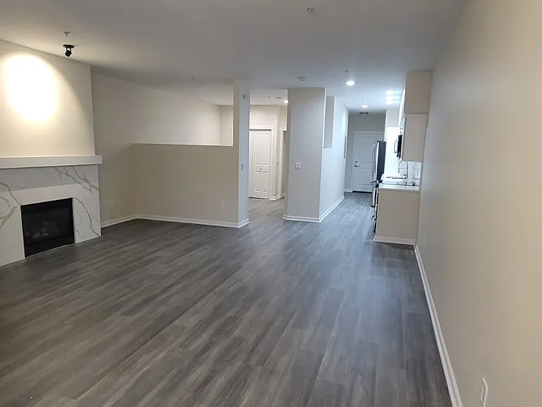 Main Place Apartments — Photo 2