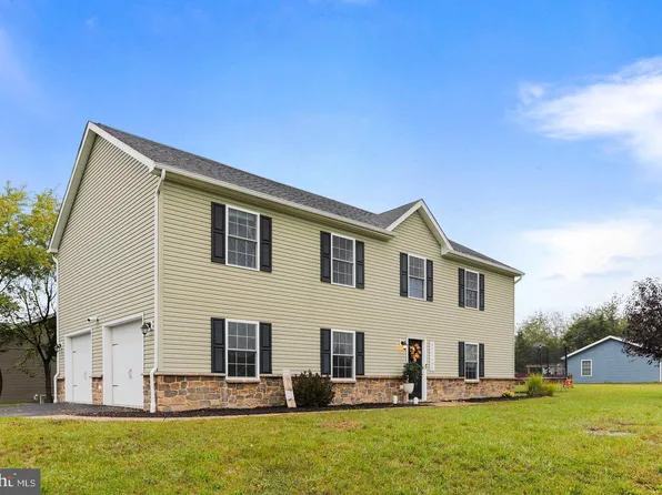 3618 Hickory Ct, Chambersburg, PA 17202