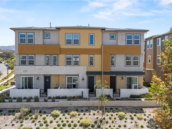 27105 Valley Oak Pl, Valencia, CA 91381
