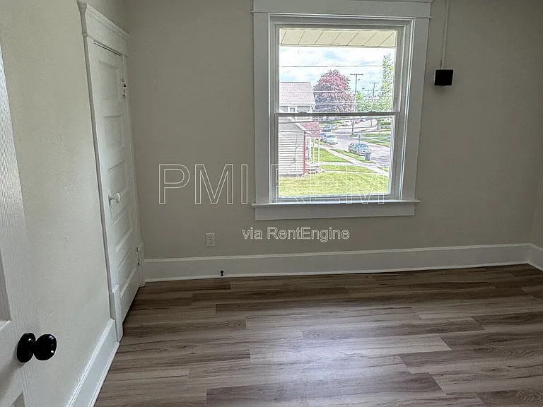 470 Sumner St #2 — Photo 20