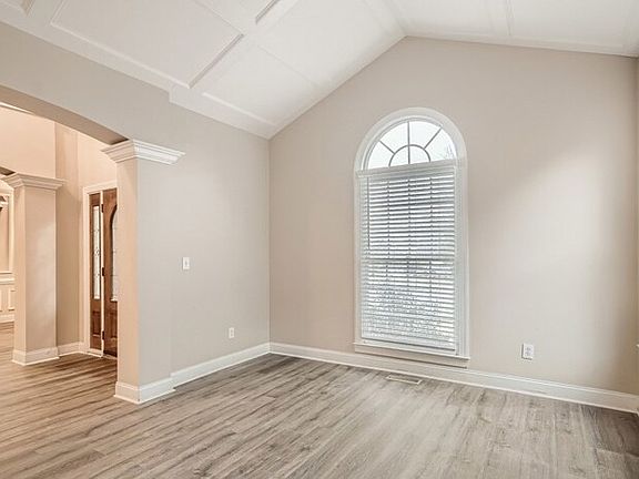 4th image of 10911 Fountaingrove Dr