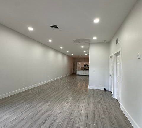 3rd image of 651 NE 60th Ave