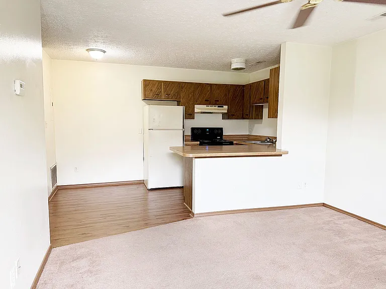 922 Pepper Tree Ln #A — Photo 9