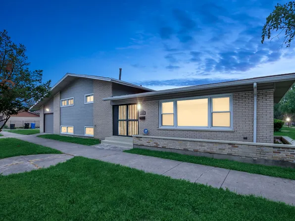 11601 S Bishop St, Chicago, IL 60643