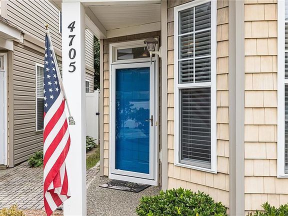 2nd image of 4705 Martinique Ct
