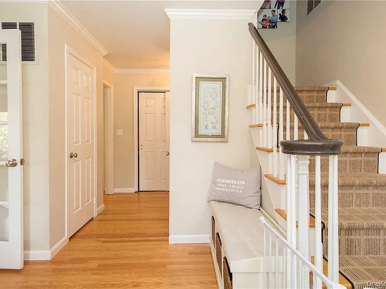 4 Dalphin Dr — Photo 15