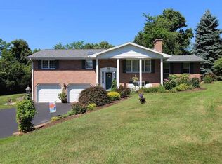 333 Linnwood Rd, Eighty Four, PA 15330