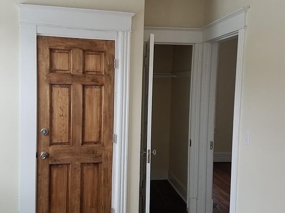2nd image of 50 Elberon Pl #2R