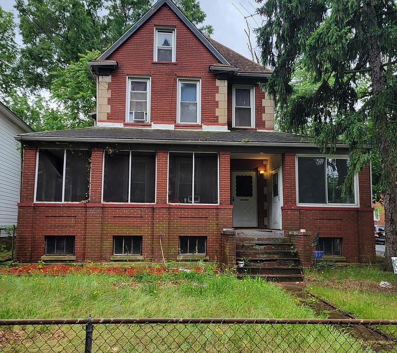 1st image of 4415 Ord St NE