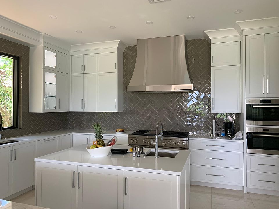 Chef's kitchen with all high end appliances included a steam oven.