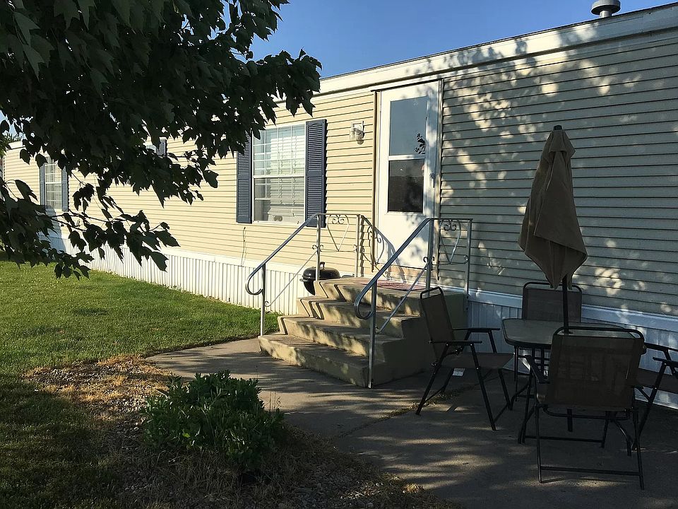 Exterior Image-0-LASER 259 Parke Place