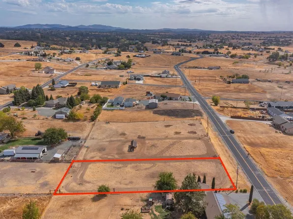 2765 Village Dr, Ione, CA 95640