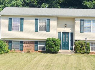 5808 Riverside Dr, Woodbridge, VA 22193