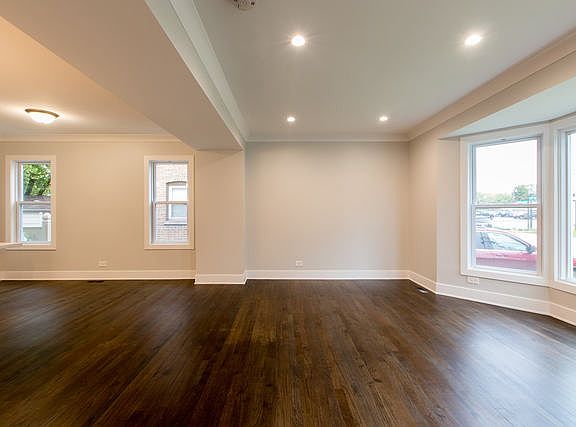 4th image of 8708 S Mozart Ave