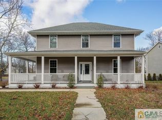 300 Grove Ave, Metuchen, NJ 08840