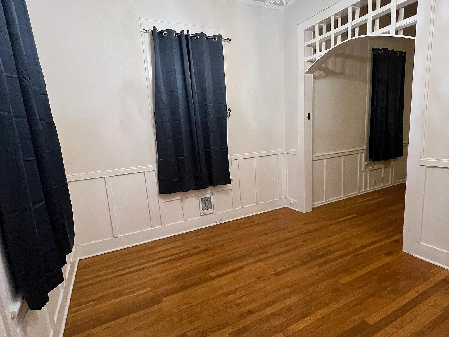 2 bed, 962 sqft, $1,490 — Photo 2