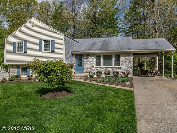 3rd image of 12319 Oakwood Dr