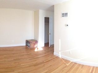 1011 44th St NE, Washington, DC 20019