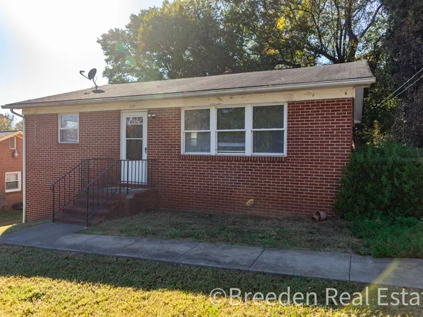 106 W Catawba St, Morganton, NC 28655
