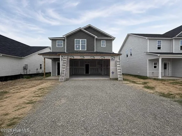 47 W Emily Gardens Drive, Selma, NC 27576