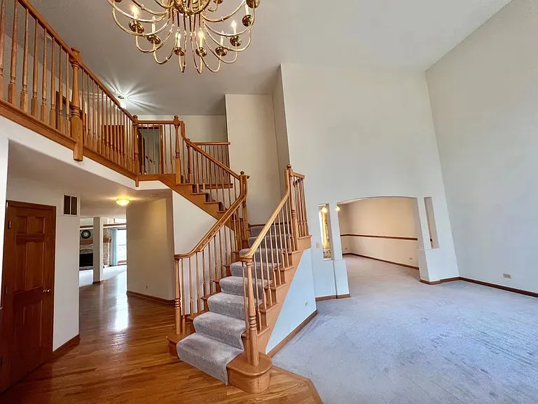 780 Sigmund Rd — Photo 2