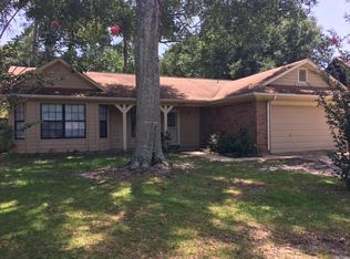 9305 Meadowlark Ave, Ocean Springs, MS 39564