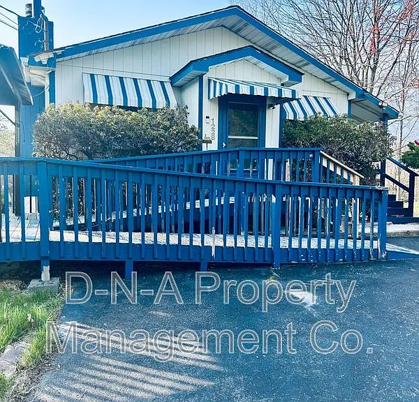 1228 Allegheny Dr — Photo 1