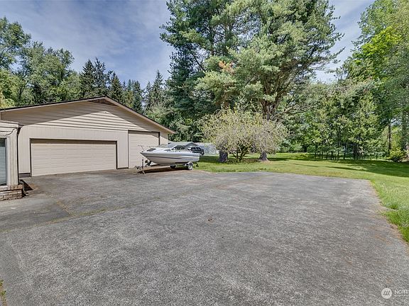5th image of 13411 Manor Way