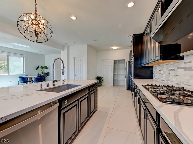 12393 Ferry Glide Ave — Photo 20
