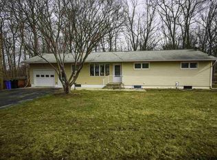 15 Benedict St, Castleton On Hudson, NY 12033