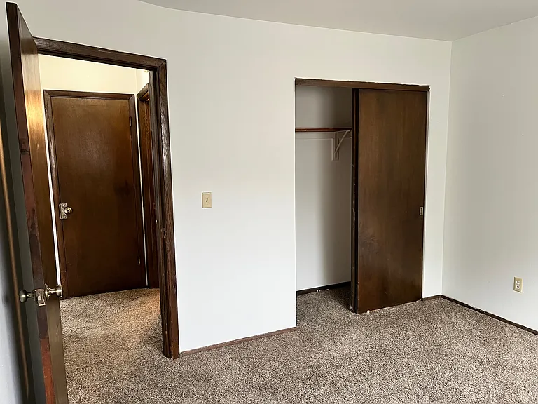 630 E Lincoln Ave — Photo 13