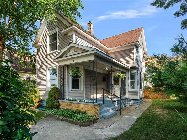 231 W 19th St, Holland, MI 49423
