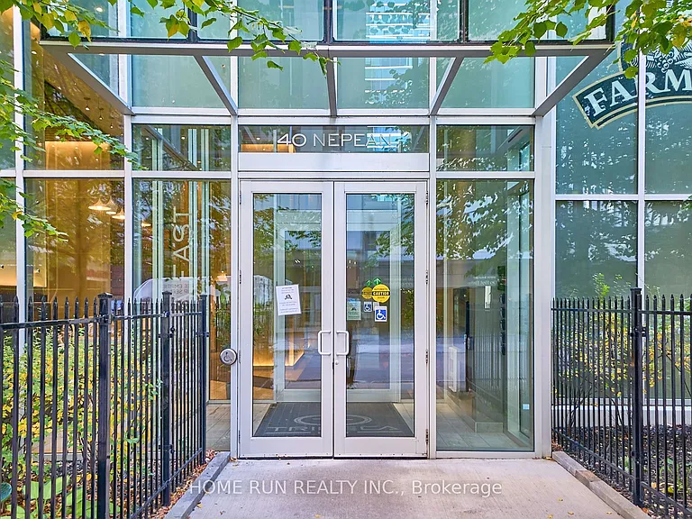 40 Nepean St #2703 — Photo 27