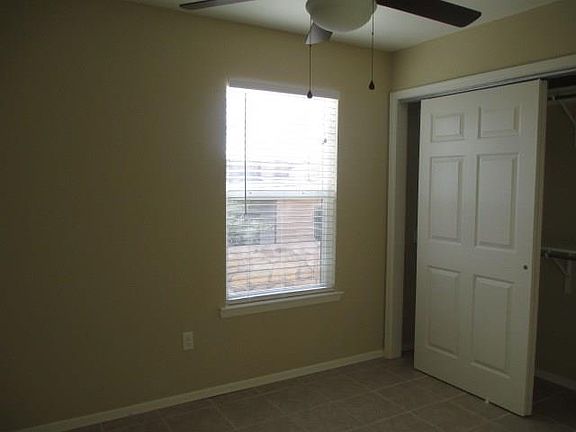 5th image of 320 Thorn Ave #A