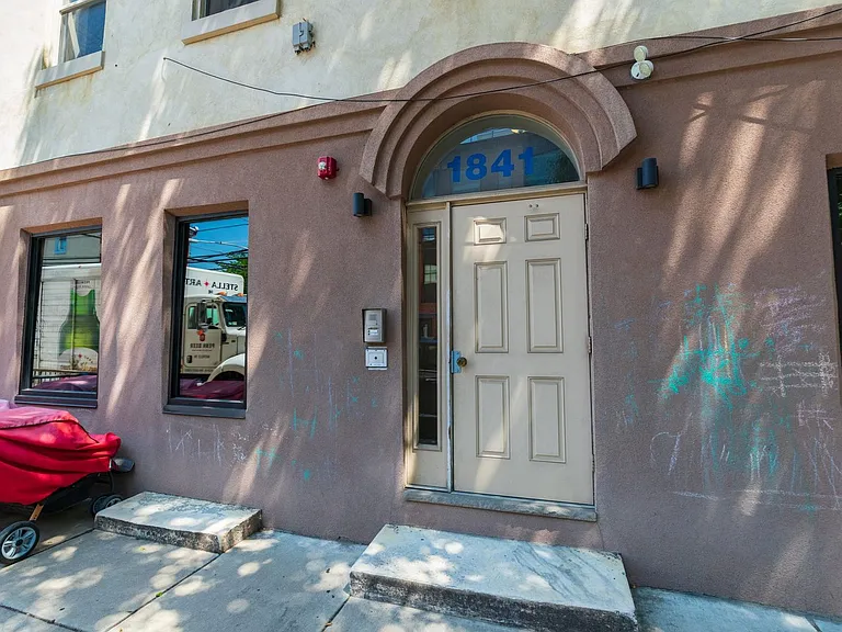 1841 Bainbridge Street — Photo 13