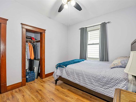 5th image of 192 Penrose St