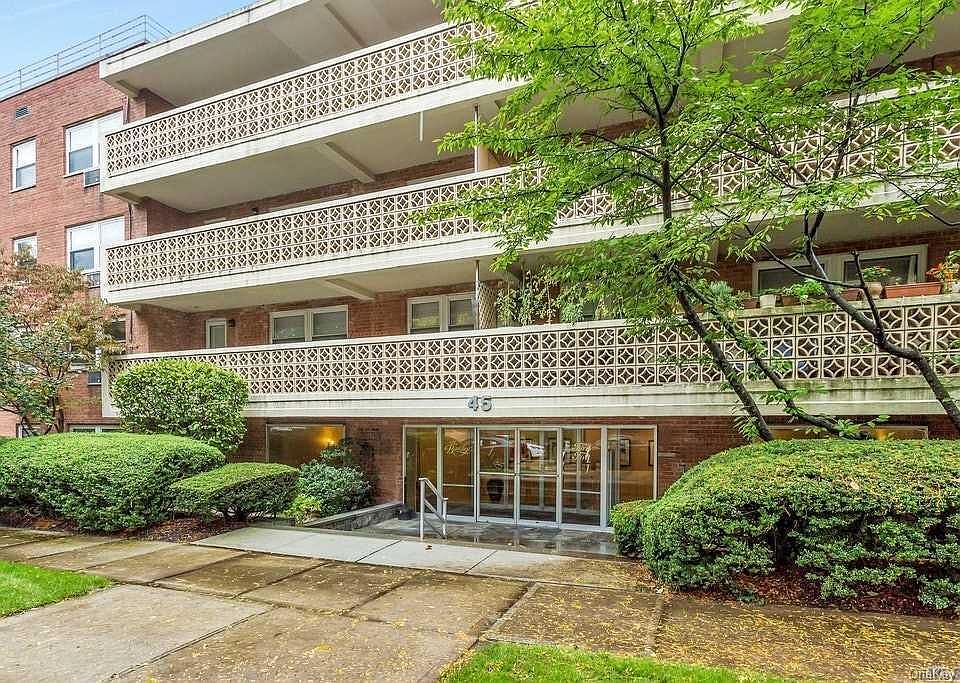 1st image of 45 Hillpark Avenue #2S