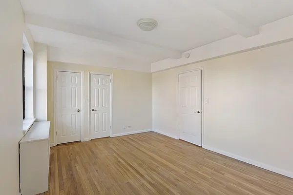 Rented by Oxford Property Group | media 18